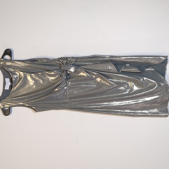 Superfoxx Shimmery Silver Metallic Knotted Front Cocktail Party Dress, Size S - Picture 2 of 9